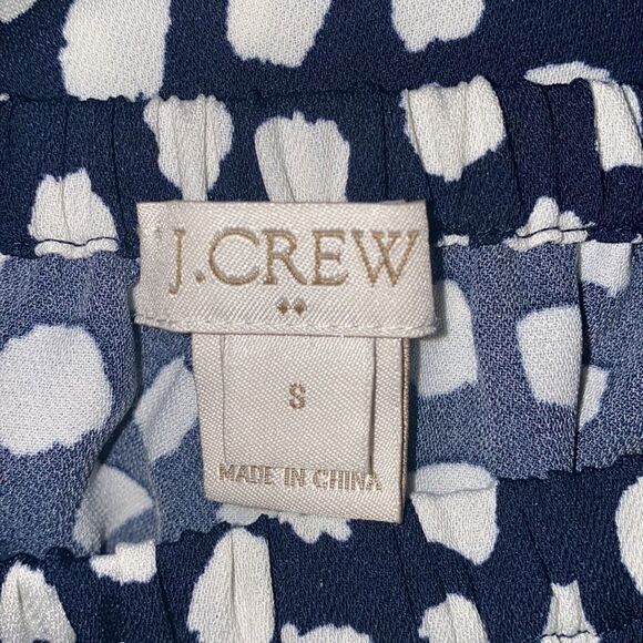 ✨ HP✨J. Crew Factory women's Black/White Spotted Print Off Shoulder Top✨ - Picture 3 of 6